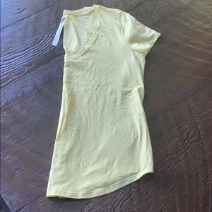 NWT Lululemon Love Tee size 8